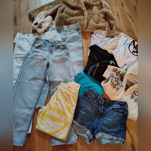 12  Pieces Of Clothing Lot Arrorment Jacket Jeans Shoes Shirts .